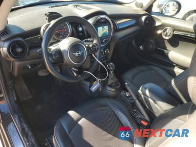 Zdjęcie 8 z 12 samochodu: 2019 MINI COOPER VIN:WMWXP5C53K2H31947 - miniatura