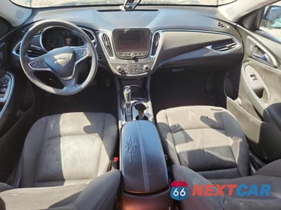Zdjęcie 8 z 13 samochodu: 2019 CHEVROLET MALIBU LT VIN:1G1ZD5ST6KF185132 - miniatura