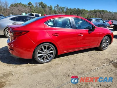 Trzecie zdjęcie samochodu z tyłu: 2018 MAZDA 3 TOURING VIN:3MZBN1V36JM259073 - miniatura