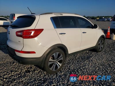 Trzecie zdjęcie samochodu z tyłu: 2012 KIA SPORTAGE EX VIN:KNDPC3A27C7192472 - miniatura