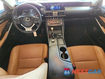 Zdjęcie 8 z 12 samochodu: 2020 LEXUS IS 300 BASE VIN:JTHAA1D22L5106586 - miniatura