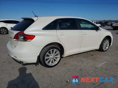 Trzecie zdjęcie samochodu z tyłu: 2010 TOYOTA VENZA AWD 4CYL VIN:4T3BA3BB6AU009983 - miniatura