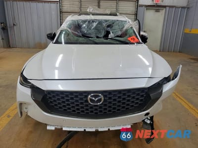 Piąte zdjęcie samochodu w środku: 2026 MAZDA CX-50 PREFERRED VIN:7MMVABBL7TN462049 - miniatura