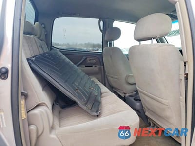 Zdjęcie 10 z 11 samochodu: 2004 TOYOTA TUNDRA SR5 VIN:5TBDT44144S448501 - miniatura