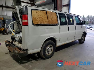 Trzecie zdjęcie samochodu z tyłu: 2014 CHEVROLET EXPRESS G2500 VIN:1GCWGFCB5E1163332 - miniatura