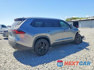 Trzecie zdjęcie samochodu z tyłu: 2025 TOYOTA GRAND HIGHLANDER PLATINUM VIN:5TDAAAB51SS092235 - miniatura