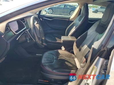 Zdjęcie 7 z 12 samochodu: 2013 TESLA MODEL S VIN:5YJSA1DP7DFP13116 - miniatura