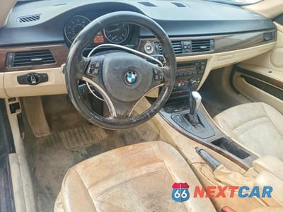 Zdjęcie 8 z 11 samochodu: 2010 BMW 328 XI VIN:WBAWC3C57AP470445 - miniatura