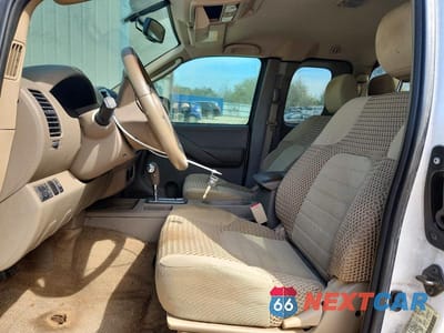 Zdjęcie 7 z 11 samochodu: 2011 NISSAN FRONTIER SV V6 VIN:1N6AD0CU6BC435871 - miniatura