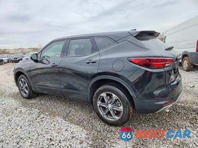 Drugie zdjęcie samochodu z przodu: 2023 CHEVROLET BLAZER 2LT VIN:3GNKBCR43PS107130 - miniatura