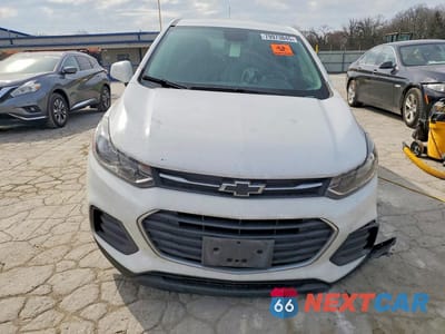 Piąte zdjęcie samochodu w środku: 2021 CHEVROLET TRAX LS VIN:KL7CJNSB9MB351051 - miniatura