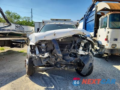 Piąte zdjęcie samochodu w środku: 2016 RAM 4500 DUMP TRUCK VIN:3C7WRKEJ1GG325472 - miniatura