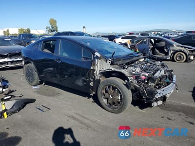 Czwarte zdjęcie samochodu z boku: 2026 TOYOTA PRIUS LE VIN:JTDACAAU2T3070542 - miniatura