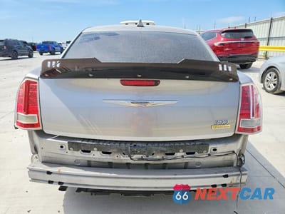 Zdjęcie 6 z 12 samochodu: 2014 CHRYSLER 300 VIN:2C3CCAAG8EH343569 - miniatura