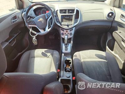 Zdjęcie 8 z 11 samochodu: 2019 CHEVROLET SONIC LT VIN:1G1JD5SB0K4150070 - miniatura