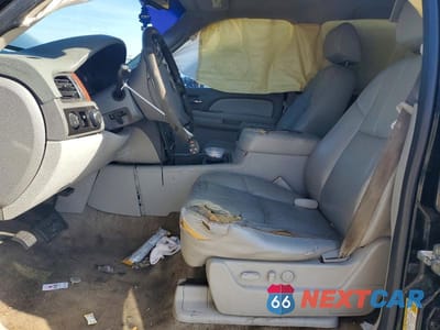 Zdjęcie 7 z 13 samochodu: 2008 GMC YUKON VIN:1GKFK13068R106907 - miniatura