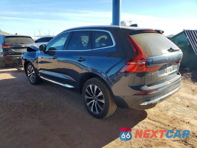 Drugie zdjęcie samochodu z przodu: 2023 VOLVO XC60 PLUS VIN:YV4L12RN9P1388948 - miniatura