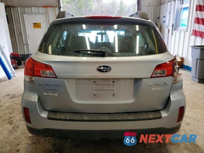 Zdjęcie 6 z 12 samochodu: 2014 SUBARU OUTBACK 2.5I VIN:4S4BRBACXE3229614 - miniatura