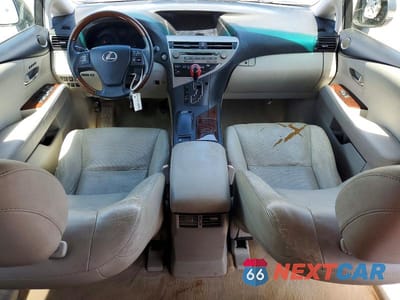 Zdjęcie 8 z 13 samochodu: 2010 LEXUS RX 350 VIN:JTJZK1BA1A2002646 - miniatura