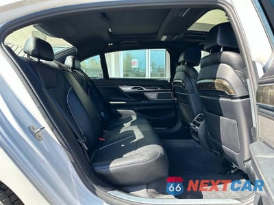 Zdjęcie 6 z 12 samochodu: 2016 BMW 750 XI VIN:WBA7F2C54GG419337 - miniatura