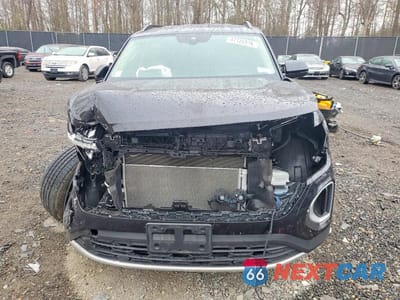 Piąte zdjęcie samochodu w środku: 2024 VOLKSWAGEN ATLAS SE VIN:1V2LR2CA2RC604887 - miniatura