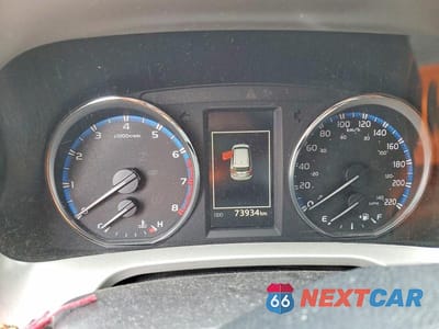 Zdjęcie 9 z 13 samochodu: 2018 TOYOTA RAV4 XLE VIN:2T3RFREV3JW800402 - miniatura