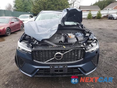 Piąte zdjęcie samochodu w środku: 2025 VOLVO XC60 CORE VIN:YV4H60RJ1S1018045 - miniatura