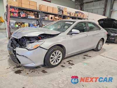 2015 TOYOTA CAMRY HYBRID LE 4T1BD1FKXFU167801 - główne zdjęcie licytacji z USA - miniatura