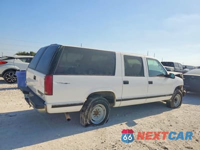Trzecie zdjęcie samochodu z tyłu: 1999 CHEVROLET SUBURBAN C2500 VIN:3GNGC26R9XG250356 - miniatura