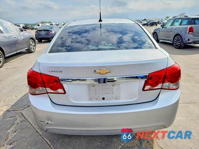 Zdjęcie 6 z 12 samochodu: 2011 CHEVROLET CRUZE LS VIN:1G1PC5SHXB7273942 - miniatura