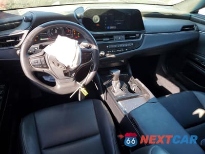 Zdjęcie 8 z 14 samochodu: 2023 LEXUS ES 300H BASE VIN:58ACA1C17PU034500 - miniatura
