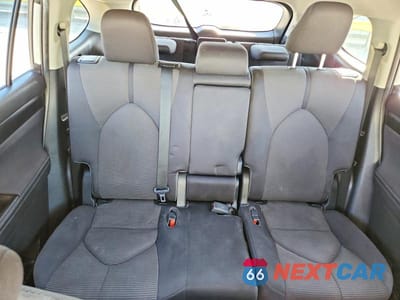 Zdjęcie 10 z 14 samochodu: 2021 TOYOTA HIGHLANDER L VIN:5TDCZRAHXMS517899 - miniatura