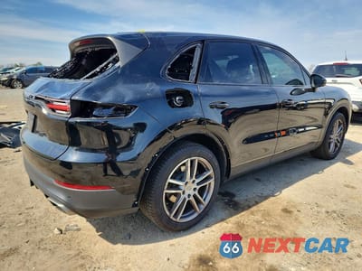 Trzecie zdjęcie samochodu z tyłu: 2022 PORSCHE CAYENNE VIN:WP1AA2AY0NDA02461 - miniatura