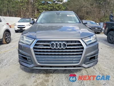 Piąte zdjęcie samochodu w środku: 2017 AUDI Q7 PREMIUM PLUS VIN:WA1LAAF77HD019700 - miniatura