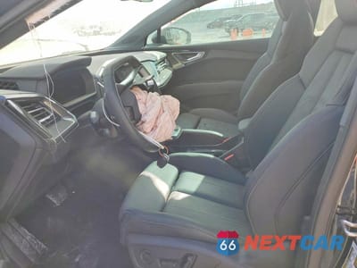 Zdjęcie 7 z 12 samochodu: 2022 AUDI Q4 E-TRON SPORTBACK PREM PLUS S LINE VIN:WA132BFZ3NP015495 - miniatura