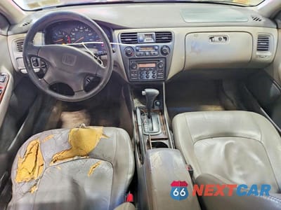 Zdjęcie 8 z 12 samochodu: 1998 HONDA ACCORD 4D DX VIN:1HGCG165XWA014378 - miniatura