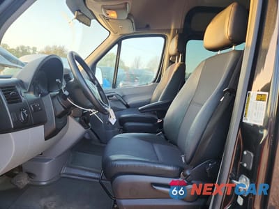 Zdjęcie 7 z 13 samochodu: 2016 MERCEDES-BENZ SPRINTER 2500 VIN:8BRPE8DD6GE125009 - miniatura