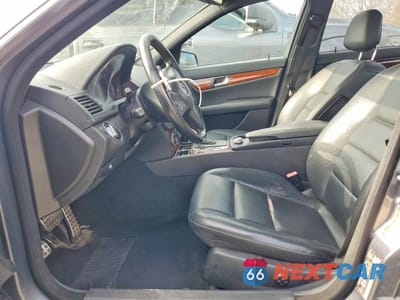 Zdjęcie 7 z 12 samochodu: 2011 MERCEDES-BENZ C 300 4MATIC VIN:WDDGF8BB5BR167680 - miniatura