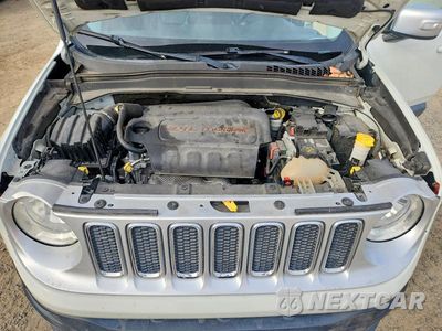 Zdjęcie 11 z 12 samochodu: 2015 JEEP RENEGADE LIMITED VIN:ZACCJBDT9FPB32428 - miniatura