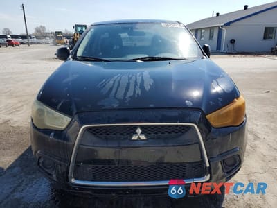 Piąte zdjęcie samochodu w środku: 2011 MITSUBISHI OUTLANDER SPORT ES VIN:JA4AP3AU4BZ010588 - miniatura