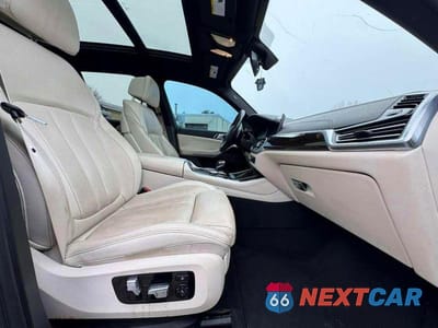 Piąte zdjęcie samochodu w środku: 2019 BMW X5 XDRIVE40I VIN:5UXCR6C50KLL63413 - miniatura