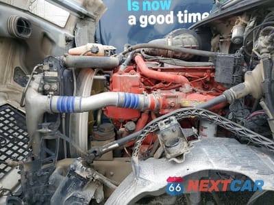 Zdjęcie 7 z 10 samochodu: 2017 VOLVO VNL SEMI TRUCK VIN:4V4N39TG5HN987983 - miniatura