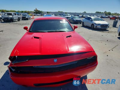 Piąte zdjęcie samochodu w środku: 2010 DODGE CHALLENGER R VIN:2B3CJ5DT0AH244807 - miniatura