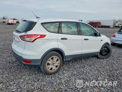 Trzecie zdjęcie samochodu z tyłu: 2015 FORD ESCAPE S VIN:1FMCU0F76FUC65640 - miniatura
