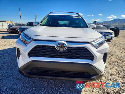Piąte zdjęcie samochodu w środku: 2025 TOYOTA RAV4 XLE VIN:2T3P1RFV6SC531934 - miniatura
