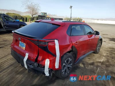 Trzecie zdjęcie samochodu z tyłu: 2025 TOYOTA BZ4X XLE VIN:JTMABACA0SA091941 - miniatura
