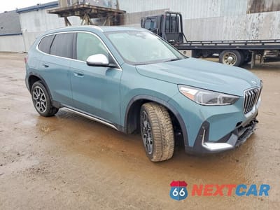 Czwarte zdjęcie samochodu z boku: 2024 BMW X1 XDRIVE28I VIN:WBX73EF03R5Y98431 - miniatura
