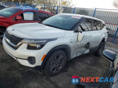 2021 KIA SELTOS LX KNDEPCAA3M7098271 - główne zdjęcie licytacji z USA - miniatura