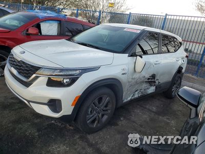2021 KIA SELTOS LX KNDEPCAA3M7098271 - główne zdjęcie licytacji z USA - miniatura