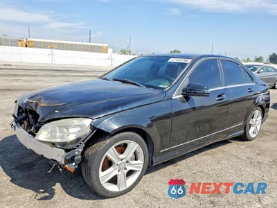 2011 MERCEDES-BENZ C 300 WDDGF5EB1BA424133 - główne zdjęcie licytacji z USA - miniatura